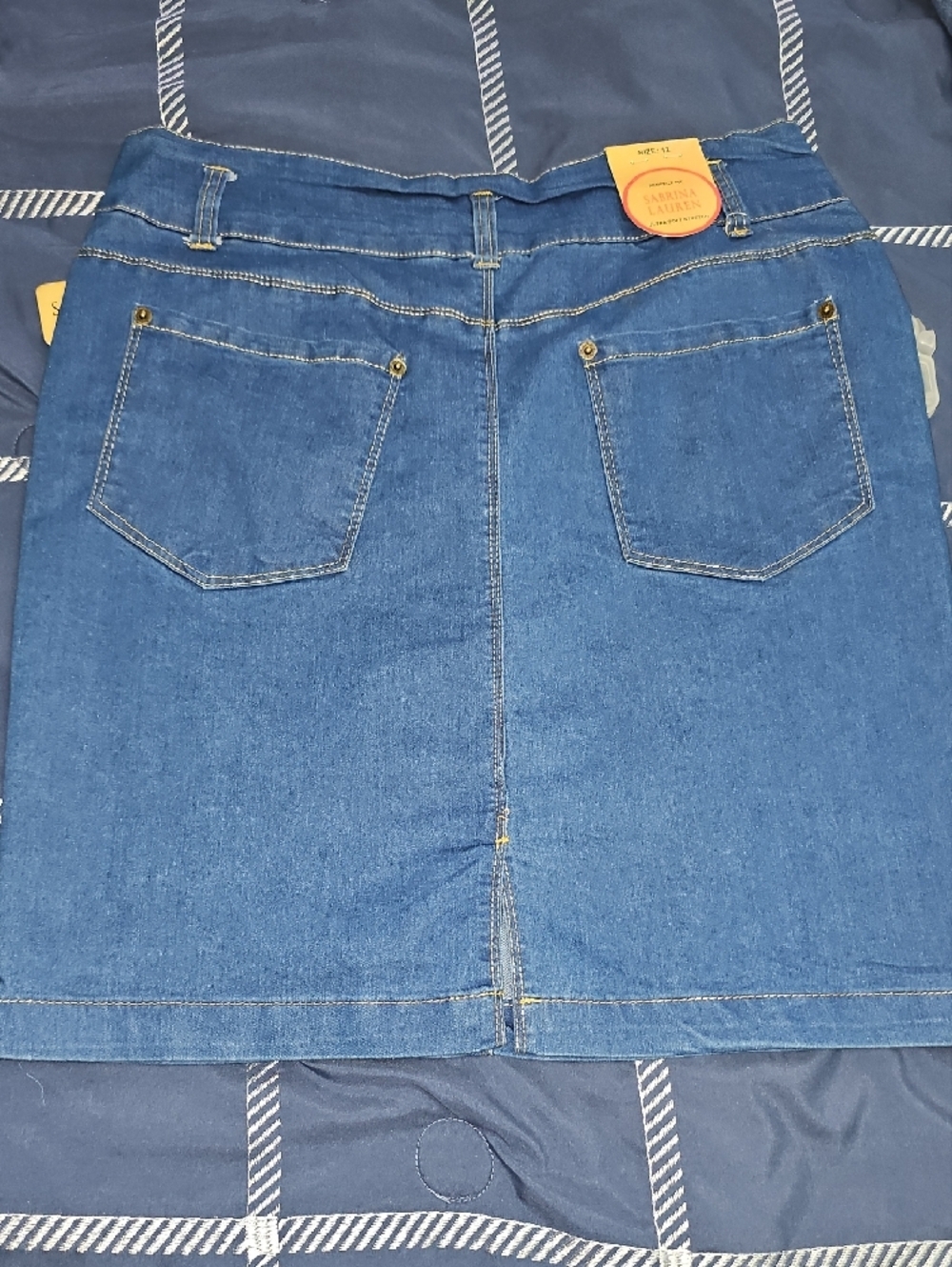 Sabrina Lauren Blue Denim Pencil Skirt - Classic Women's Style - Picture 5 of 8